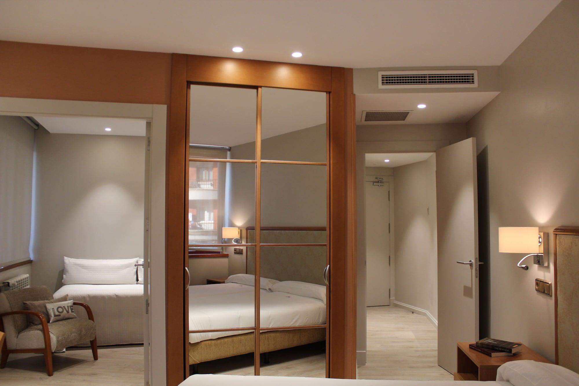Hotel Carreno Oviedo Luaran gambar