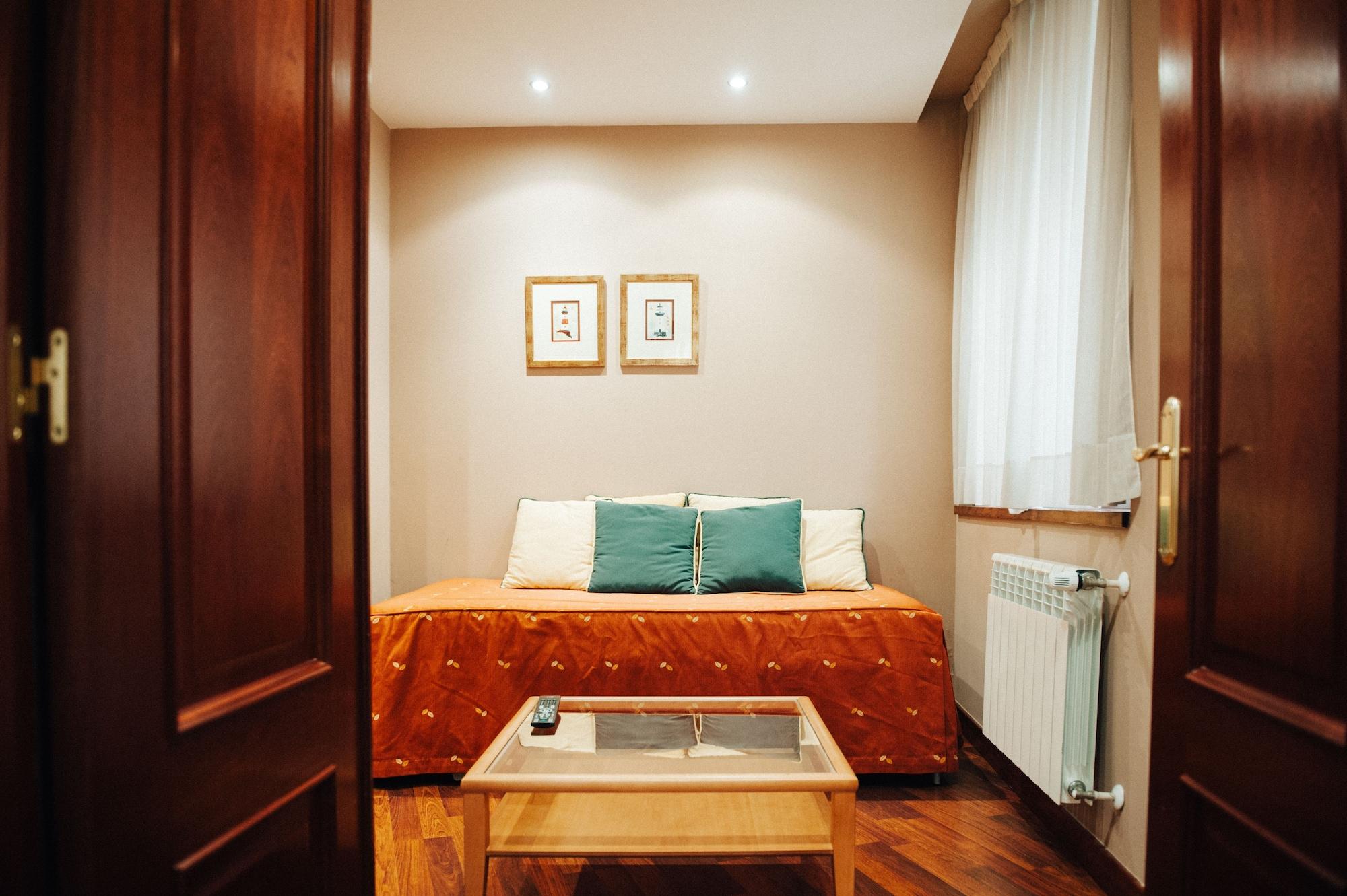 Hotel Carreno Oviedo Luaran gambar