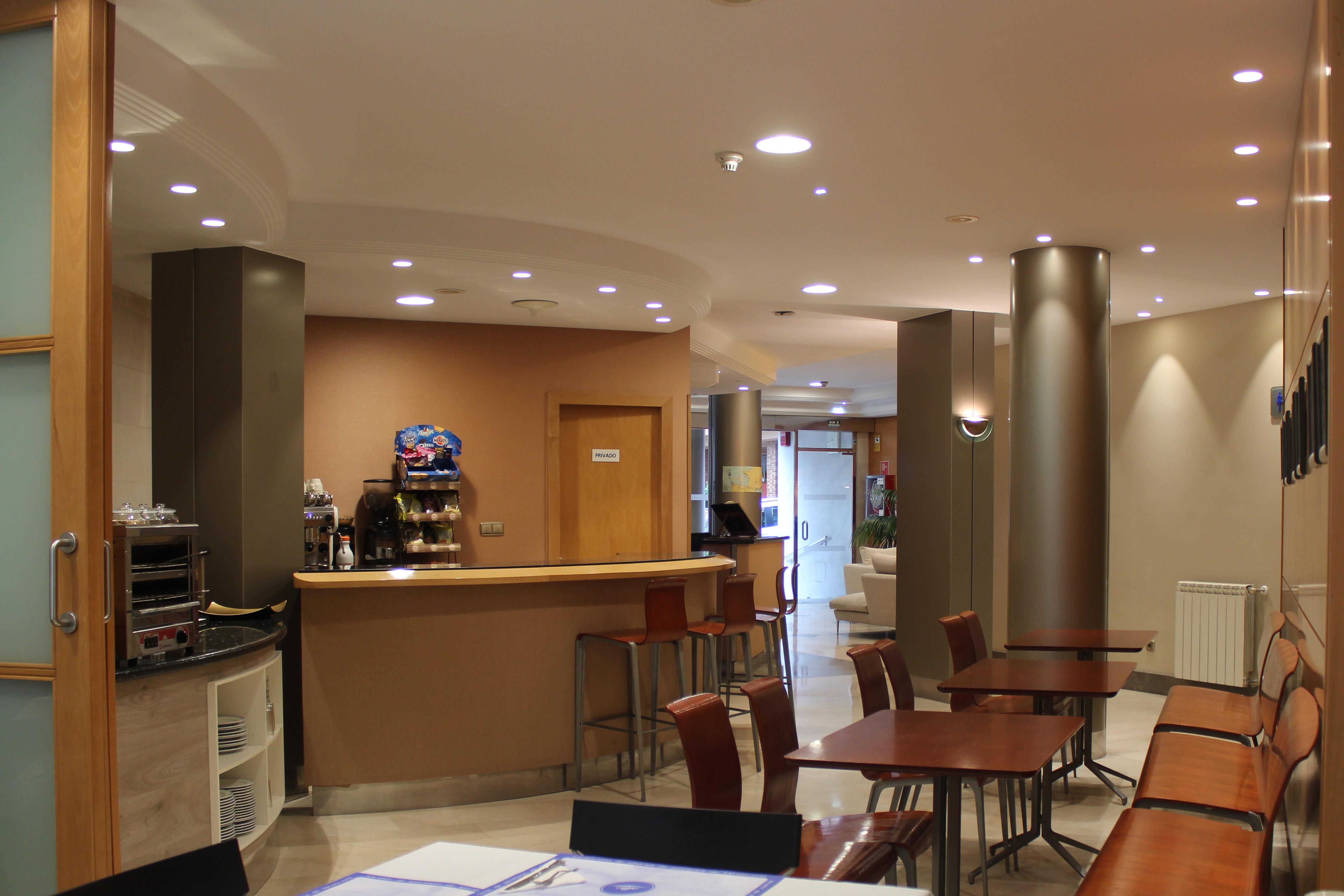 Hotel Carreno Oviedo Luaran gambar