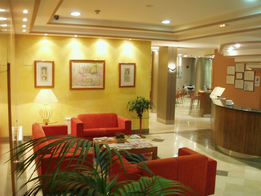 Hotel Carreno Oviedo Luaran gambar