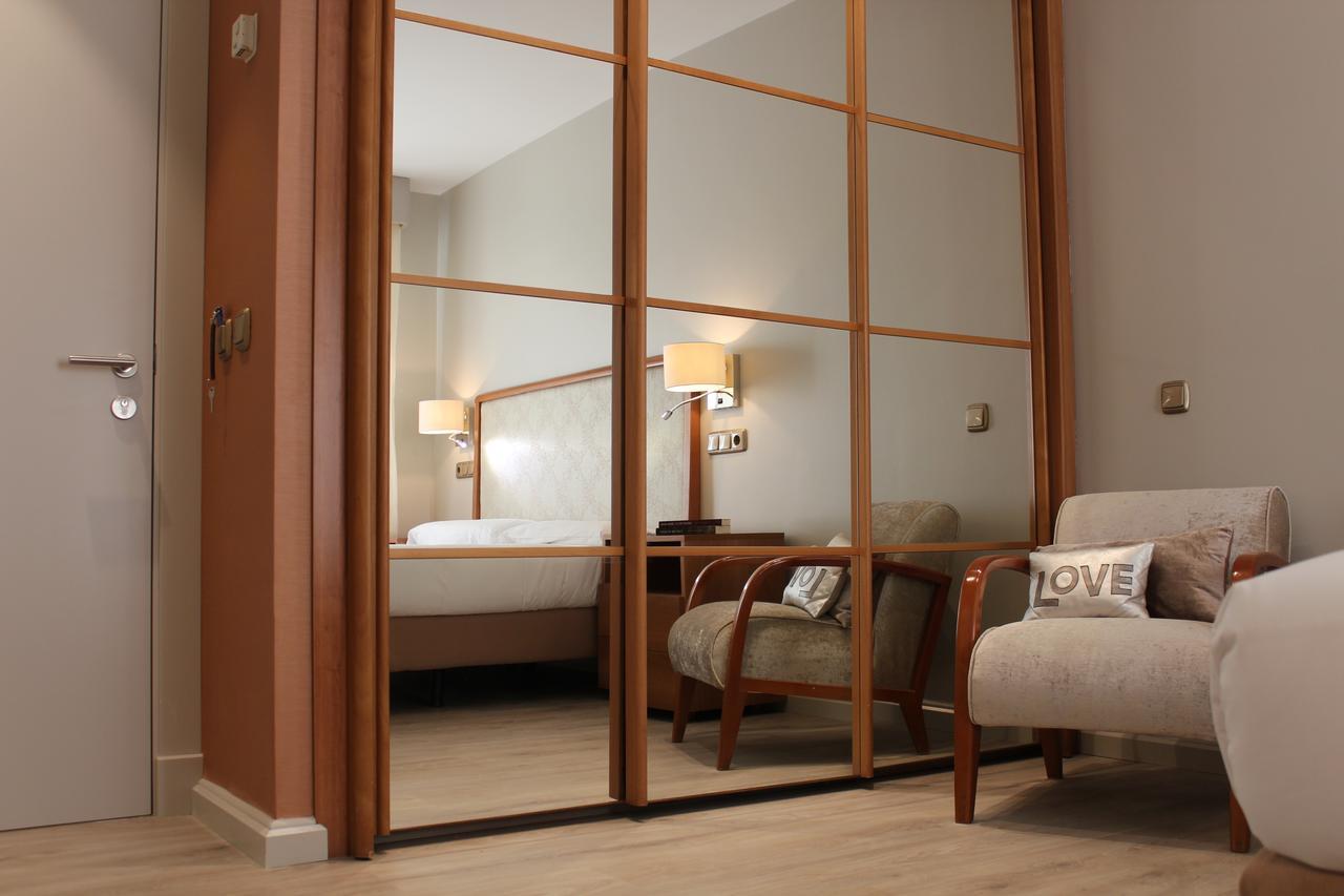 Hotel Carreno Oviedo Luaran gambar